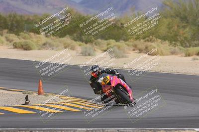 media/Oct-30-2022-CVMA (Sun) [[fb421c3cec]]/Race 5 Amateur Formula Middleweight/